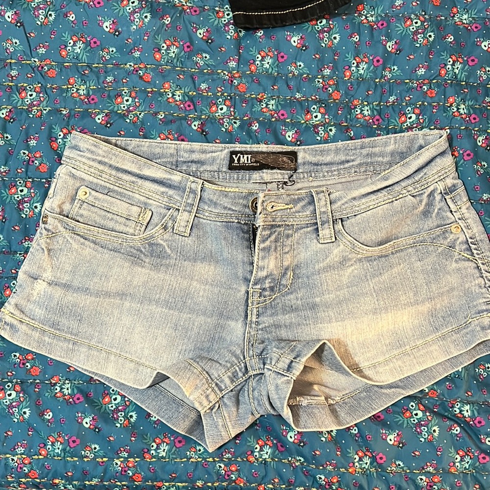 YMI women’s low rise shorts